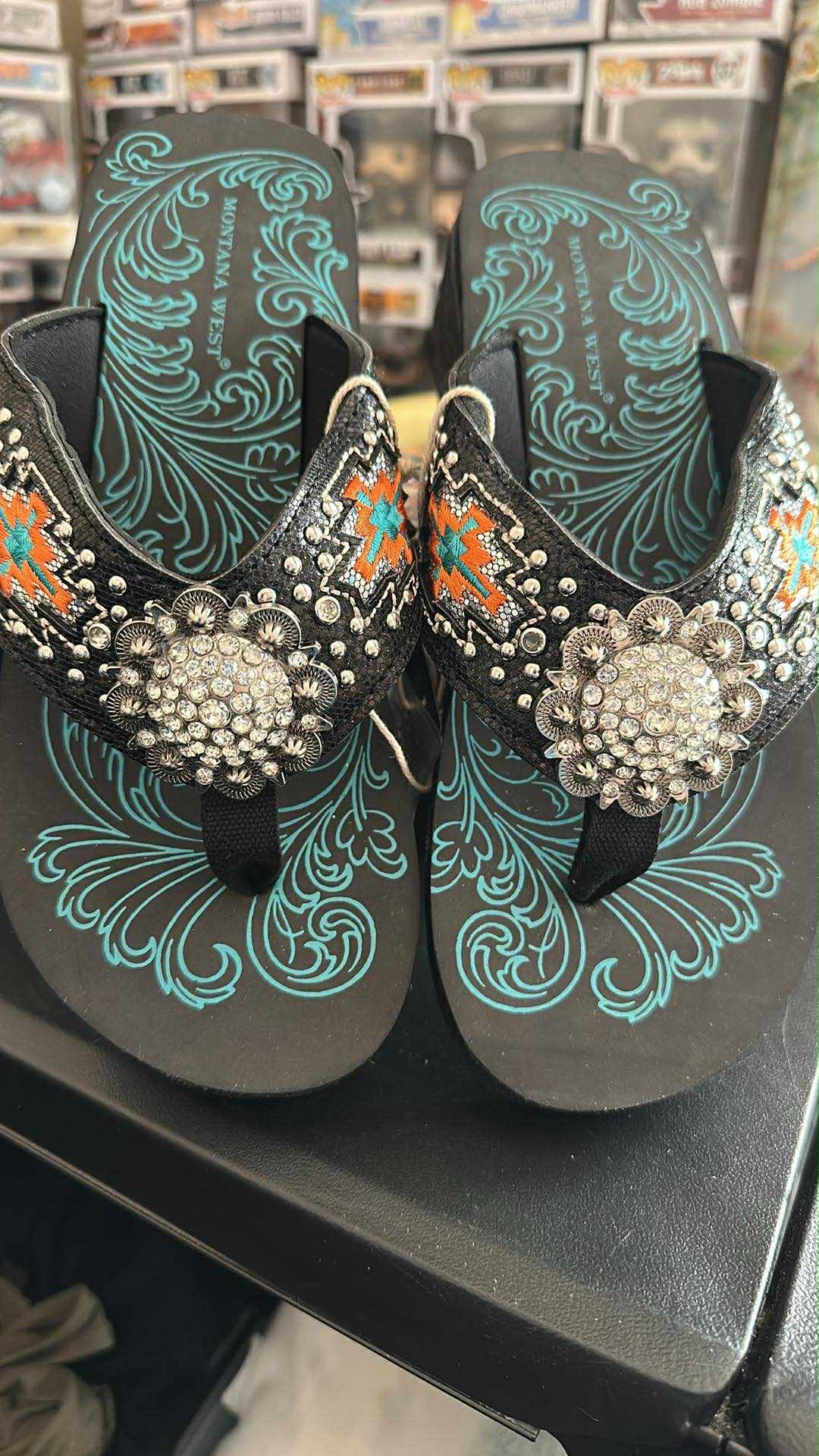 Montana West Aztec Style SIZE 9