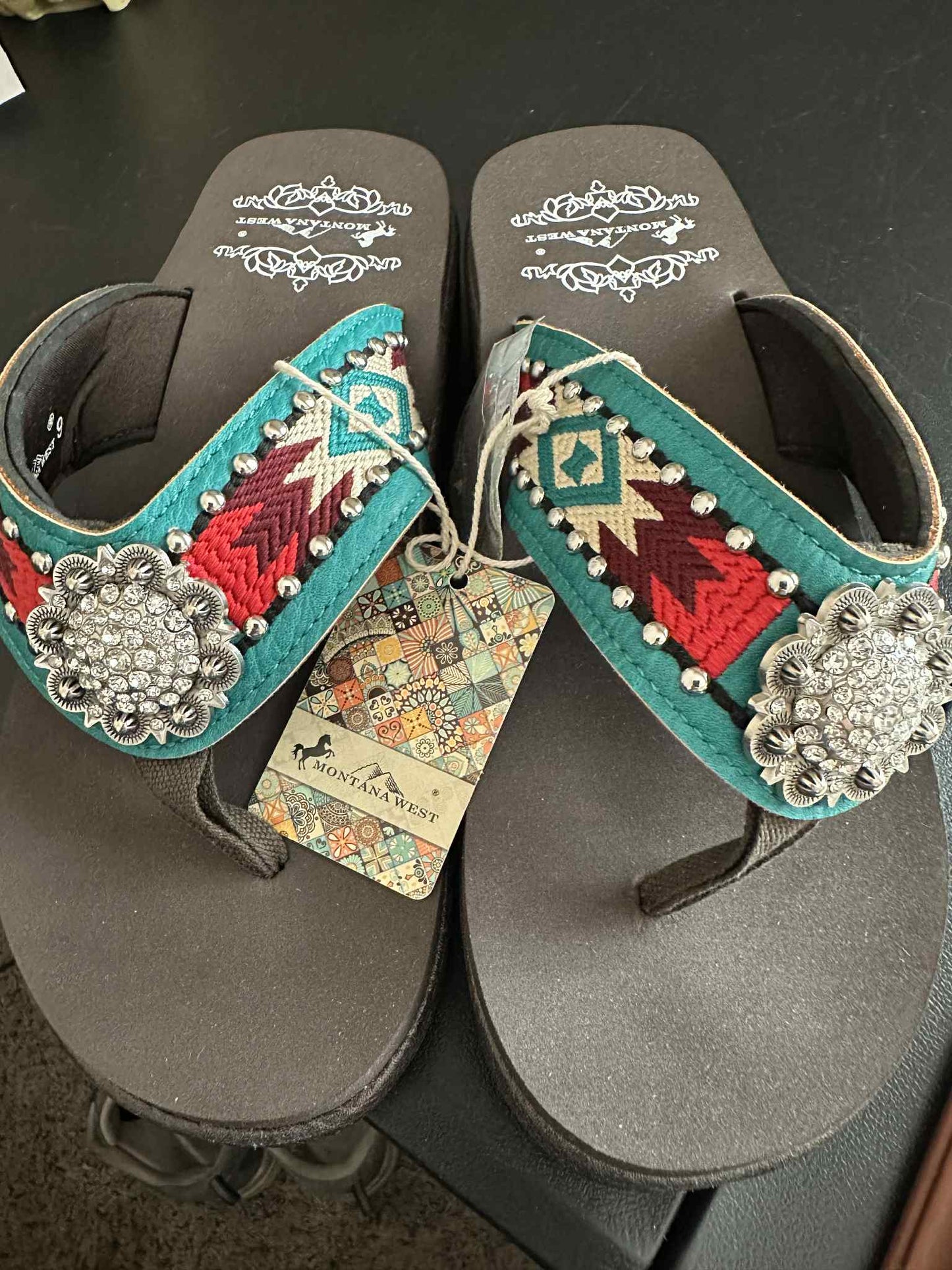 Montana West Aztec Style SIZE 9