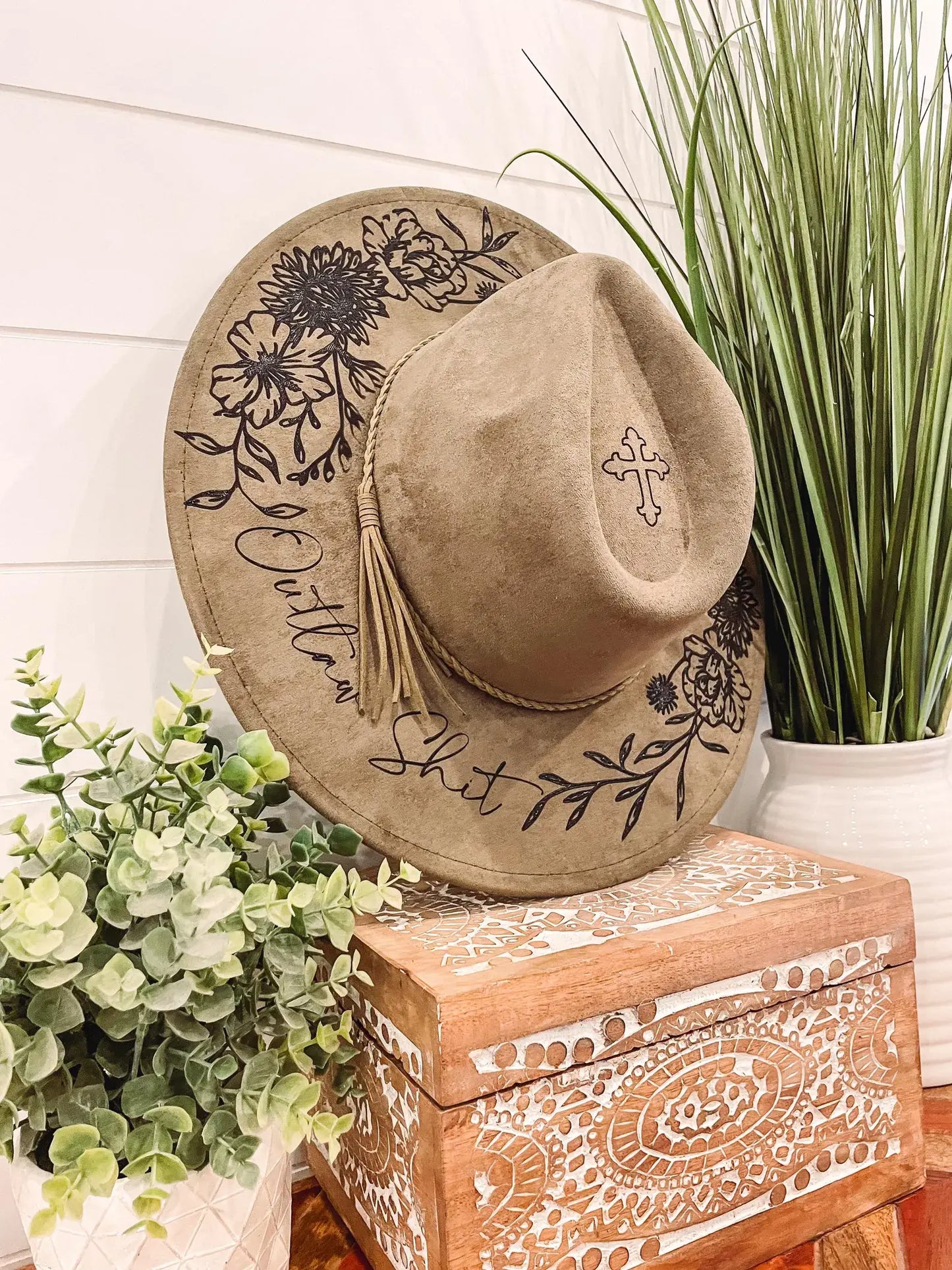 Engraved Floral Hat