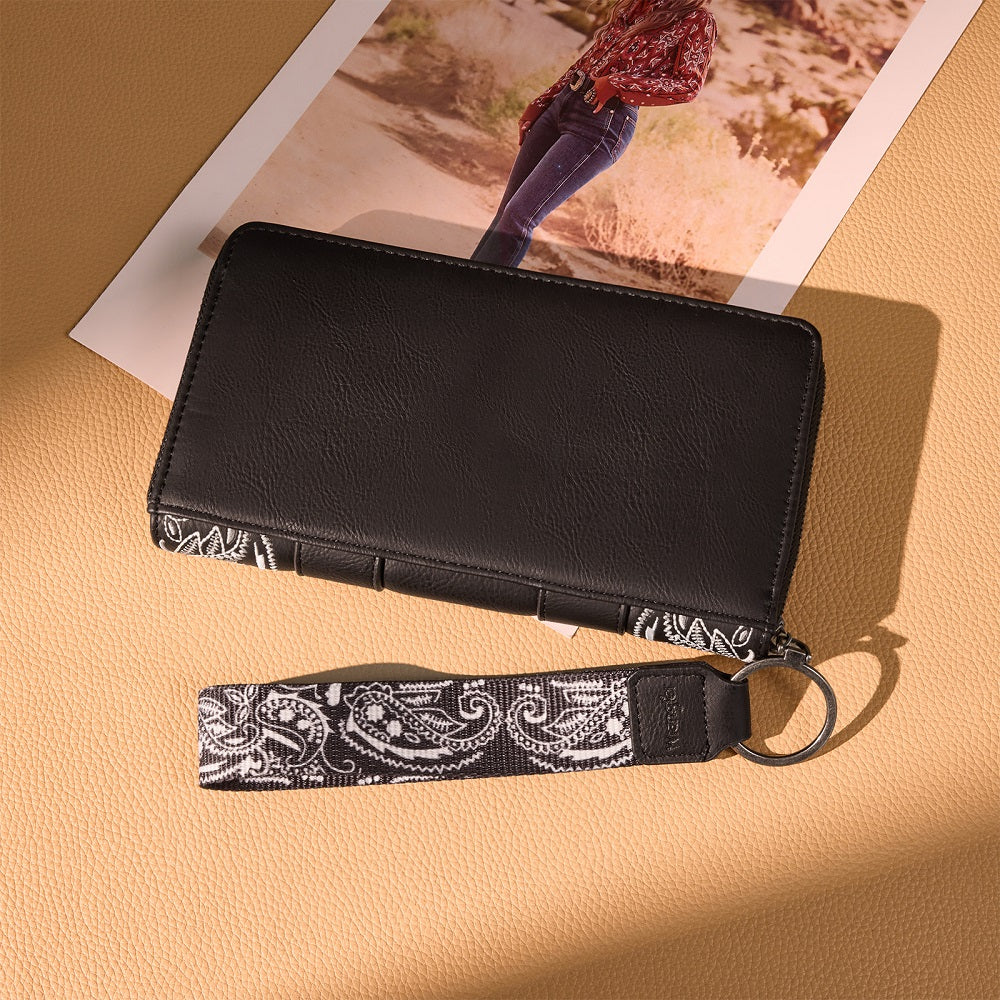 Wrangler Braided Paisley Bandana Wallet - Black